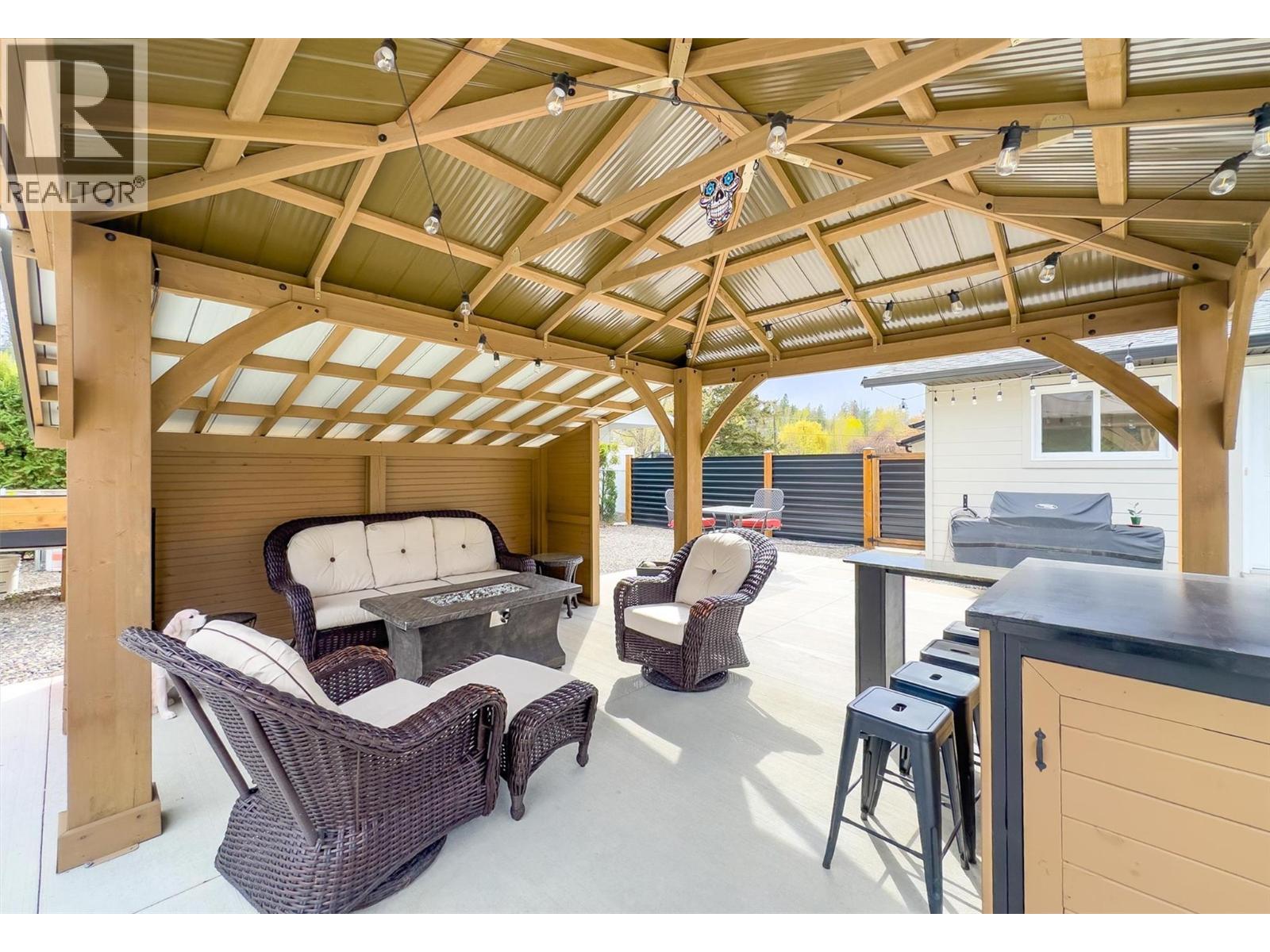 664 Berk Court, Kelowna