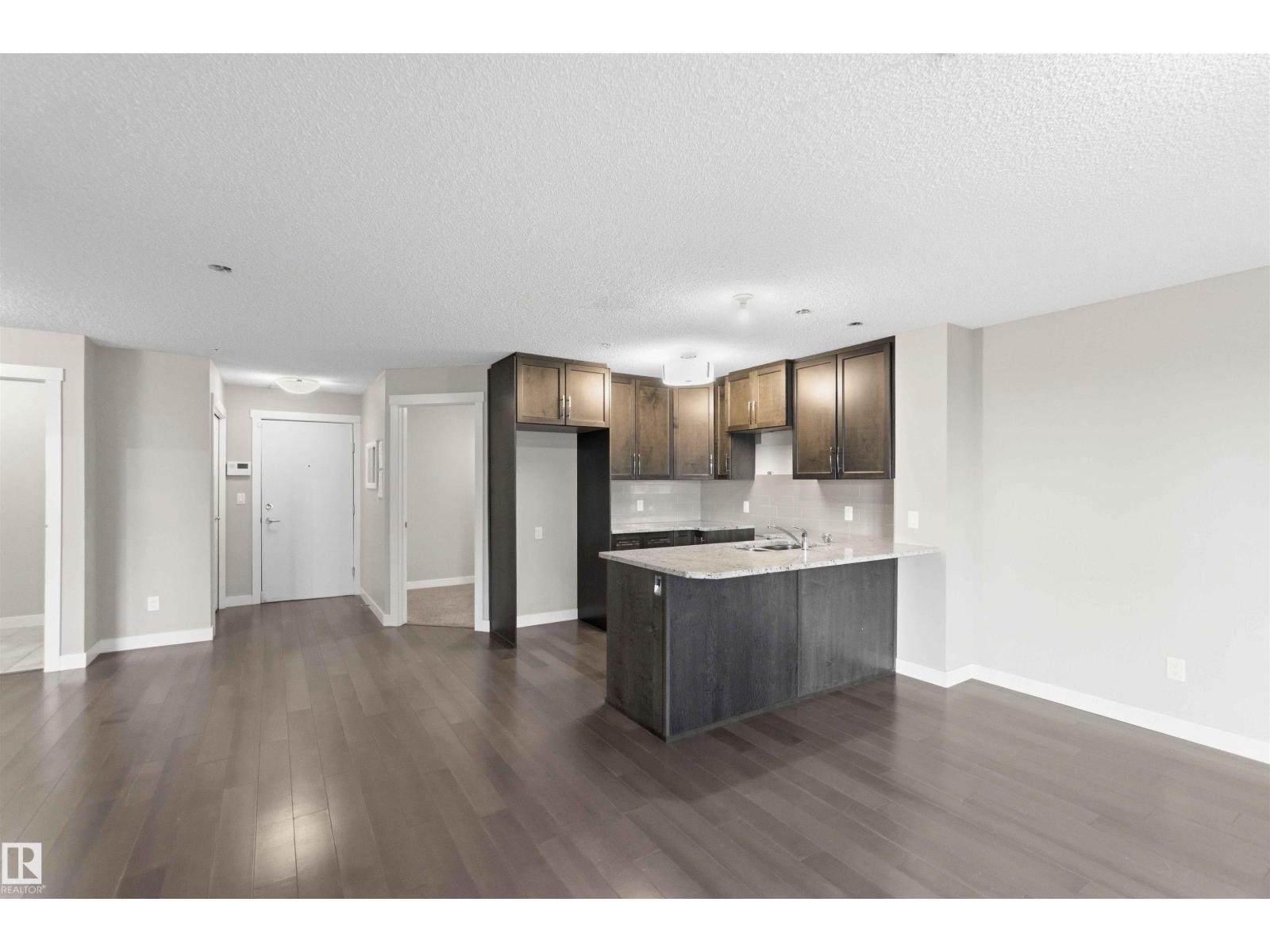 #114 2207 44 AV NW, Edmonton