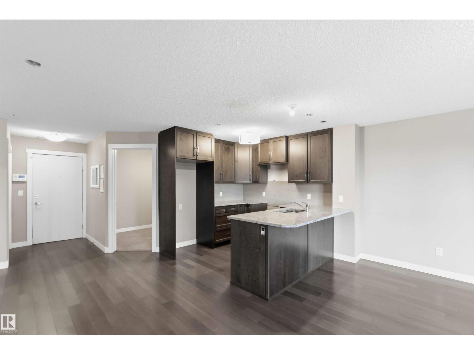 #114 2207 44 AV NW, Edmonton