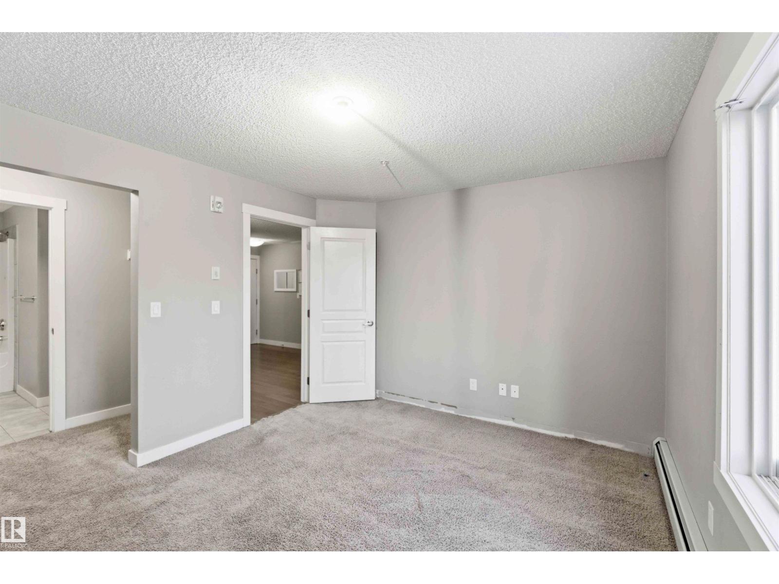 #114 2207 44 AV NW, Edmonton