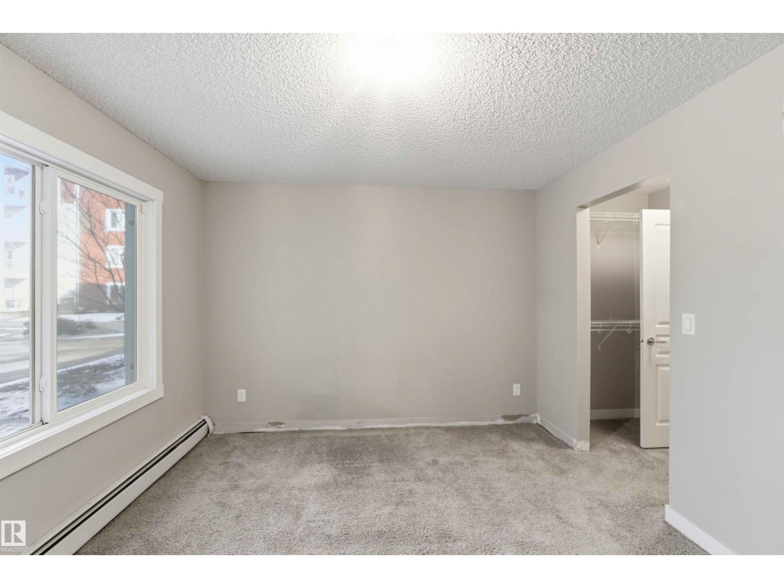 #114 2207 44 AV NW, Edmonton