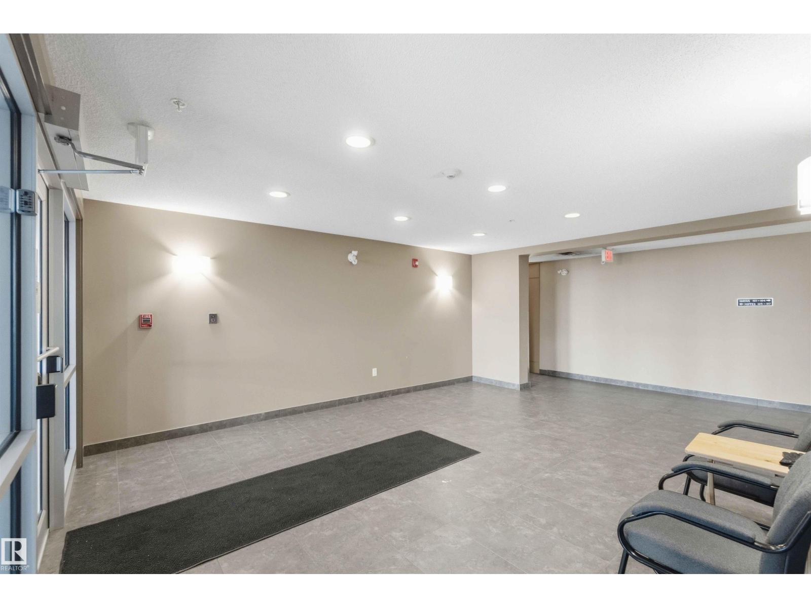 #114 2207 44 AV NW, Edmonton