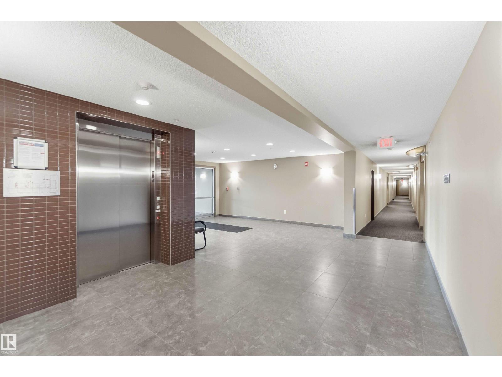 #114 2207 44 AV NW, Edmonton