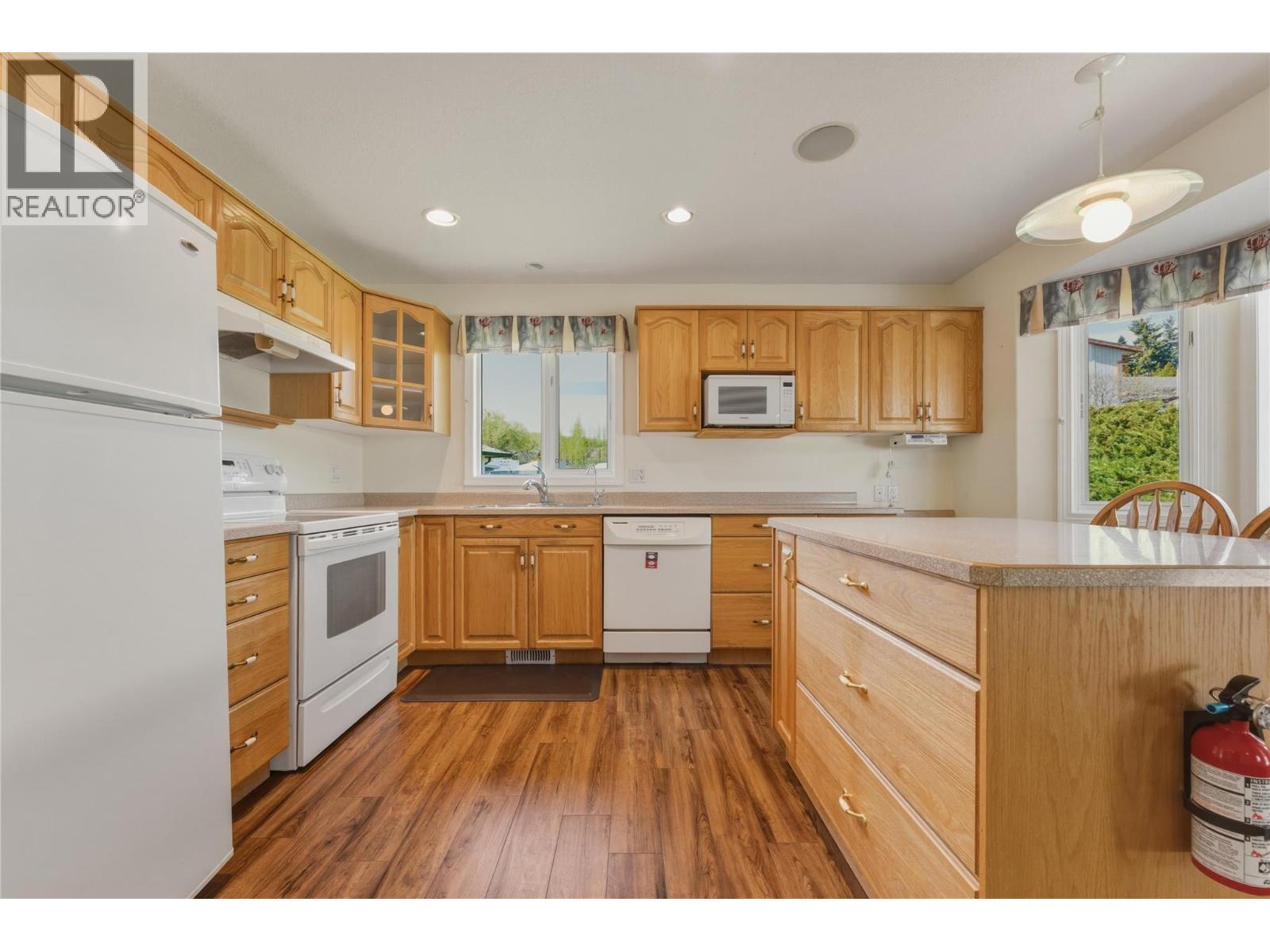 #15 2710 Allenby Way - 9