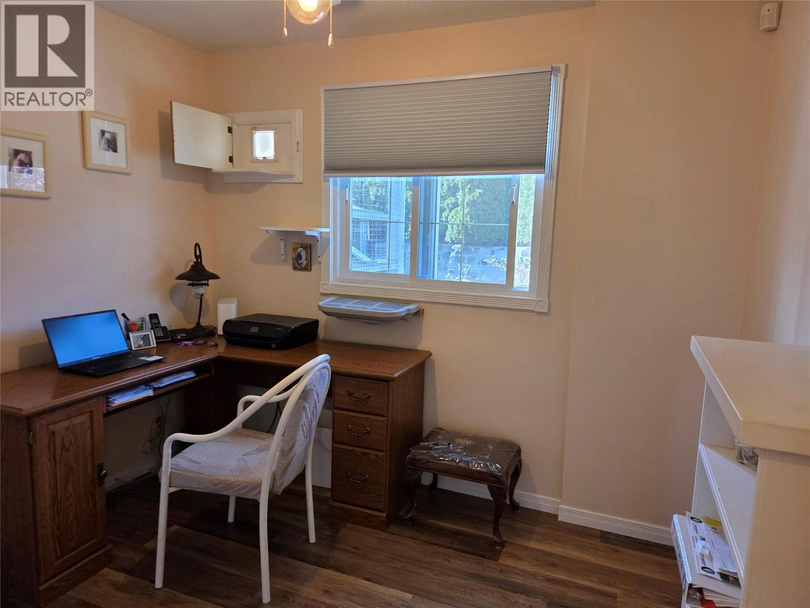  114 Cedar Avenue, Kaleden