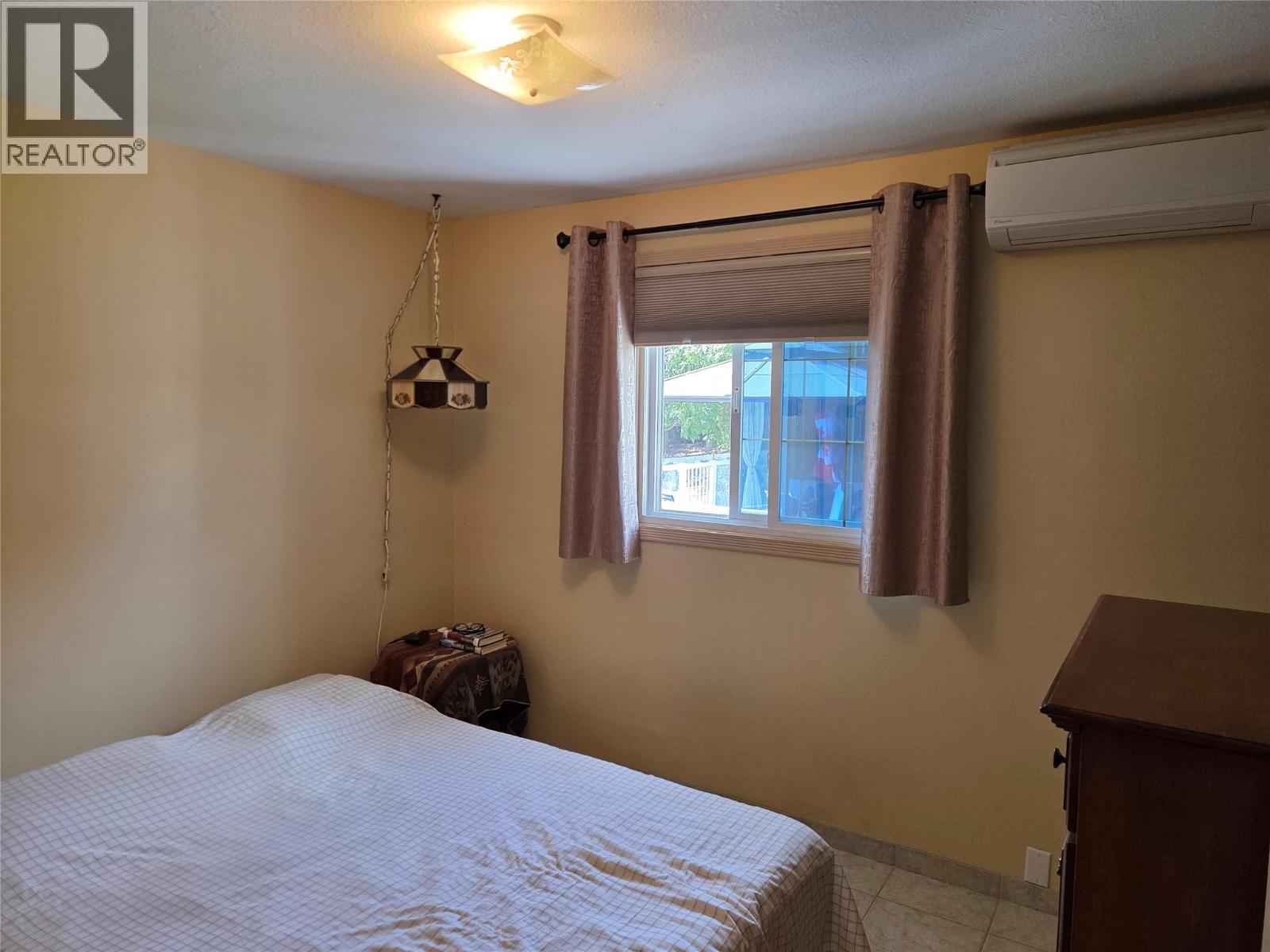  114 Cedar Avenue, Kaleden