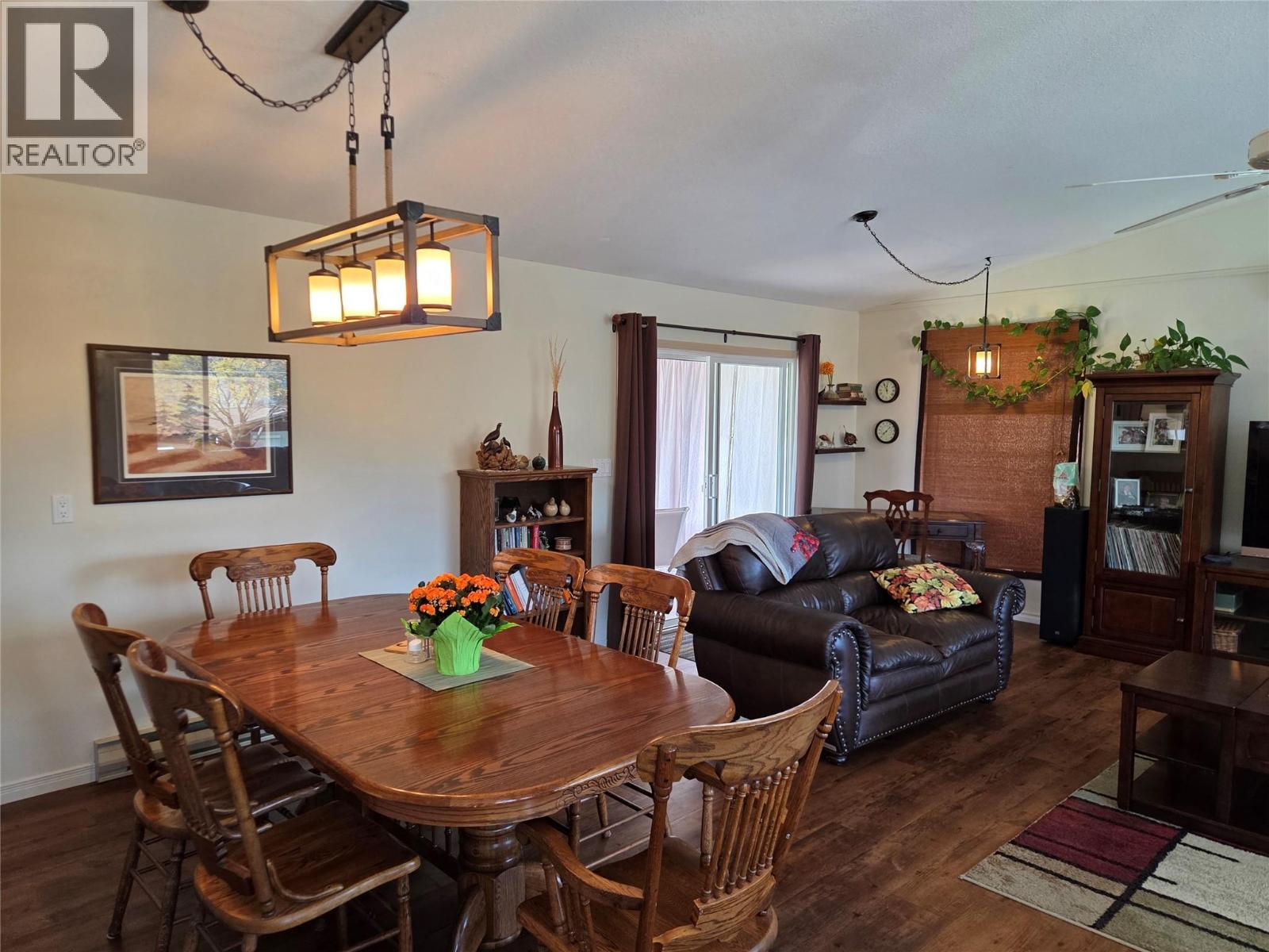  114 Cedar Avenue, Kaleden