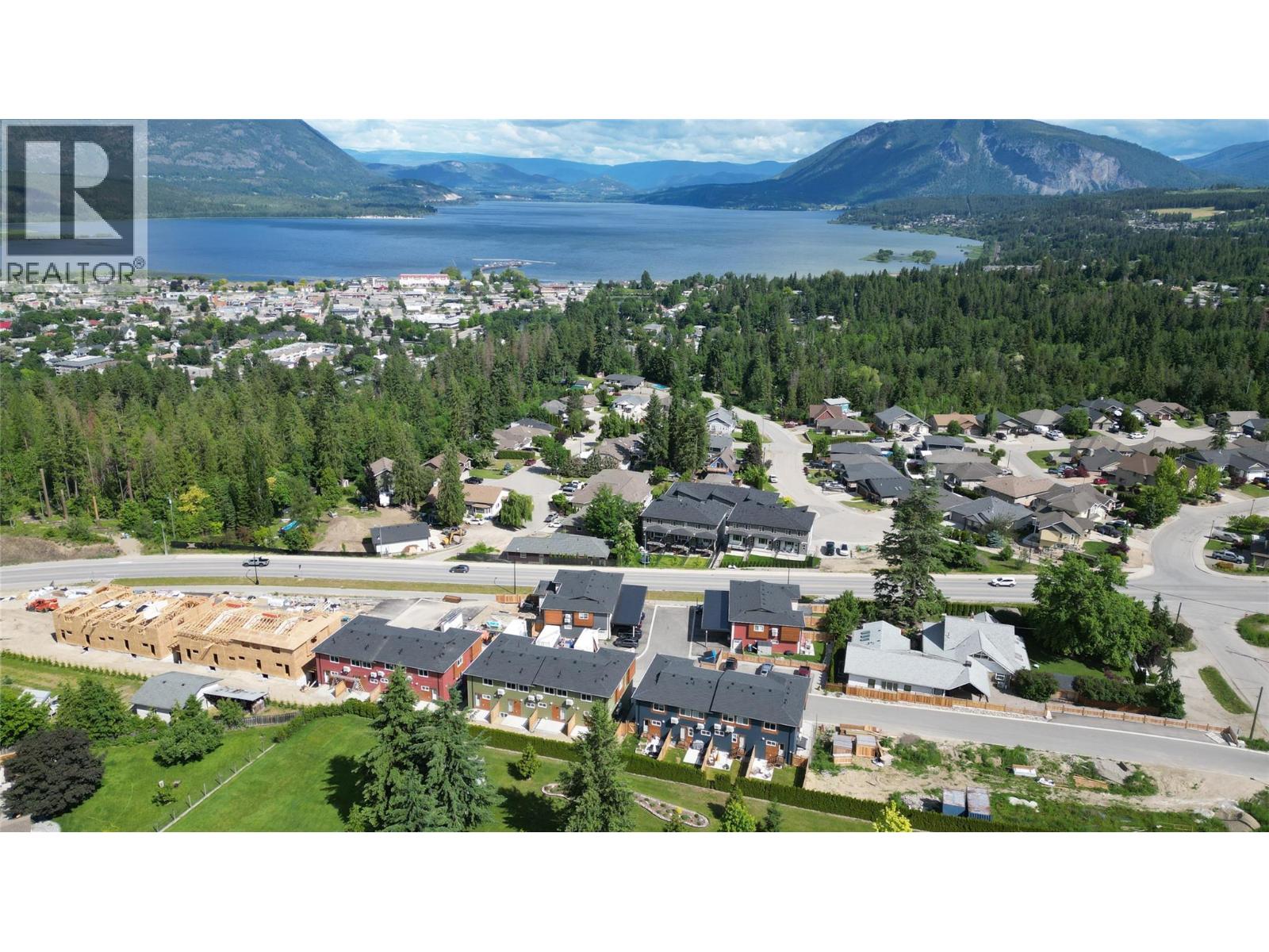 37 981 12 Street Southeast, Salmon Arm