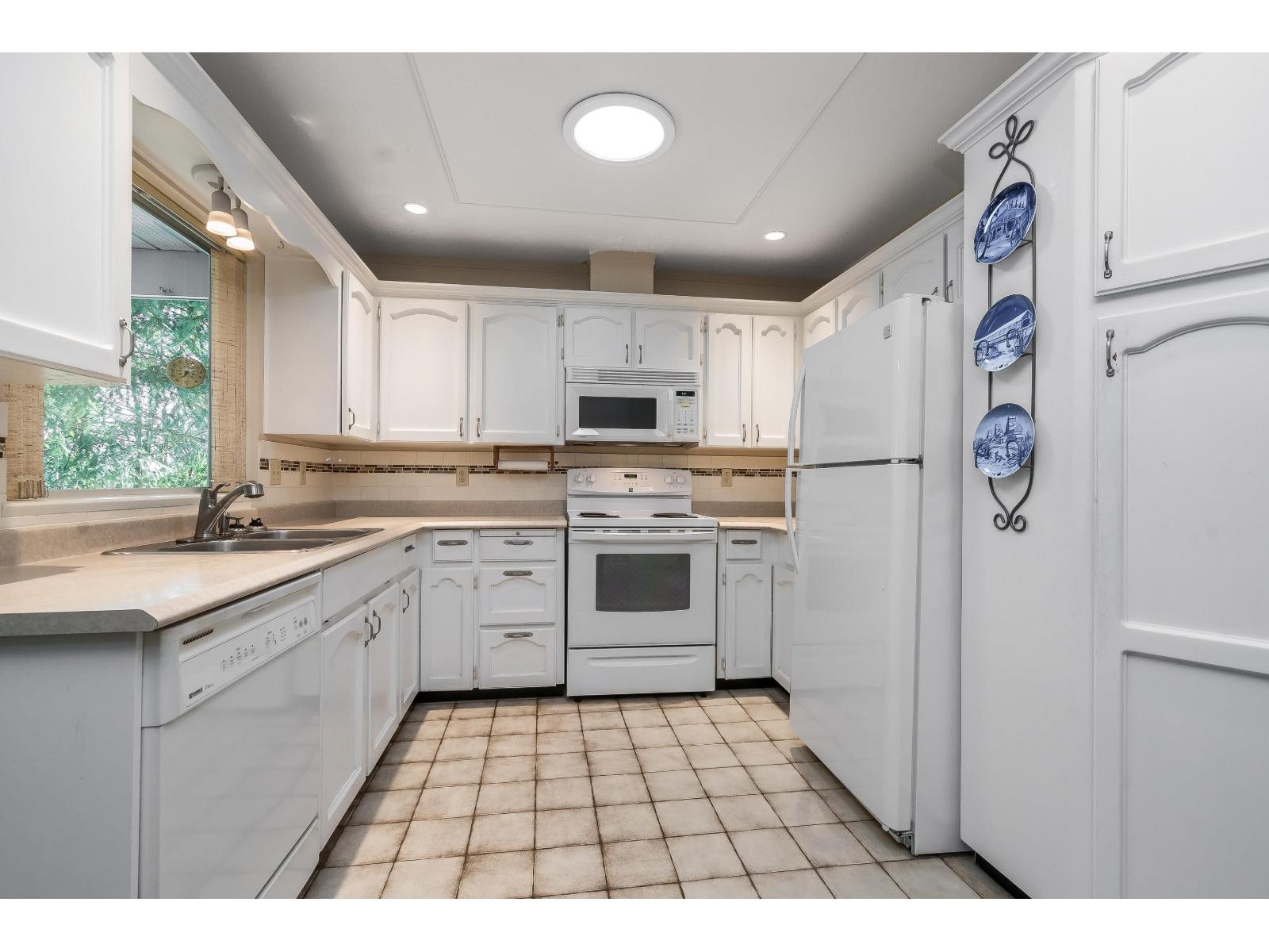 3 Bed, 3 Bath Condo for Sale in Abbotsford – 25 33020 MACLURE ROAD, Abbotsford – MLS# R3113446 - Image 31