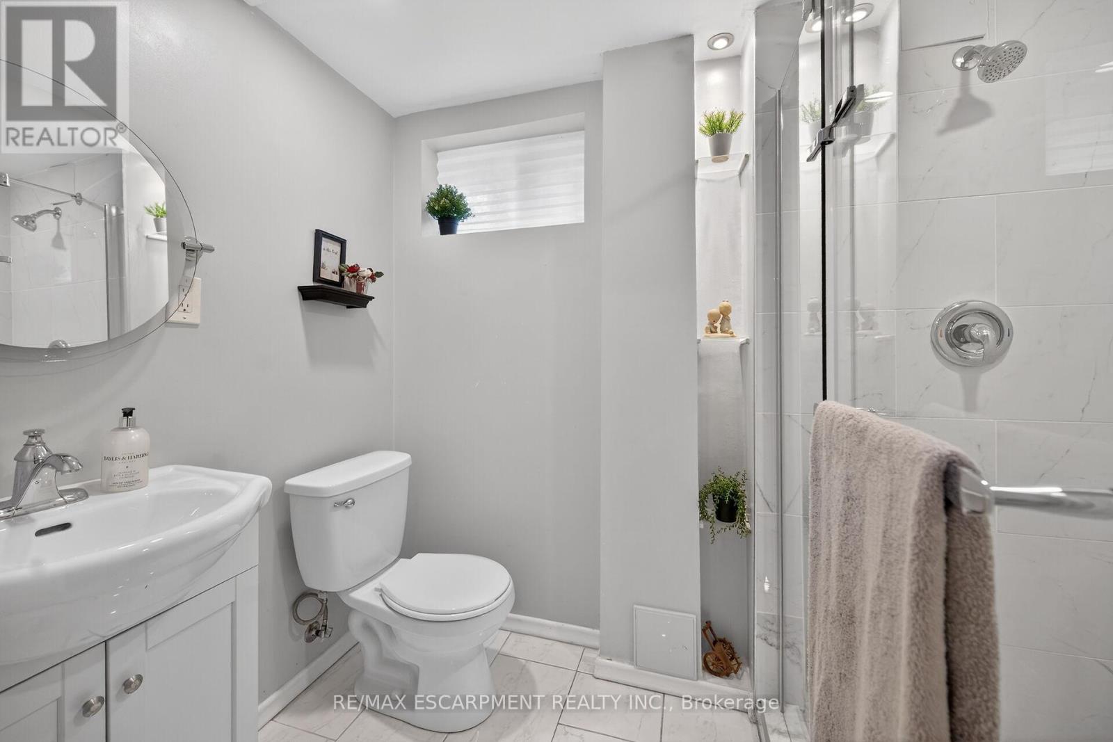 210 COLUMBIA DRIVE — photo 36