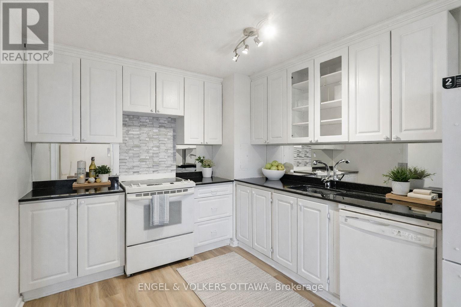 301 - 2951 RIVERSIDE DRIVE, Ottawa, Ontario, K1V8W6 — Photo 12