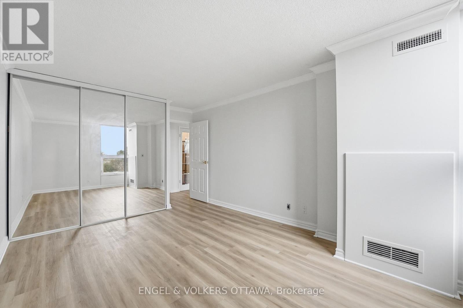 301 - 2951 RIVERSIDE DRIVE, Ottawa, Ontario, K1V8W6 — Photo 15