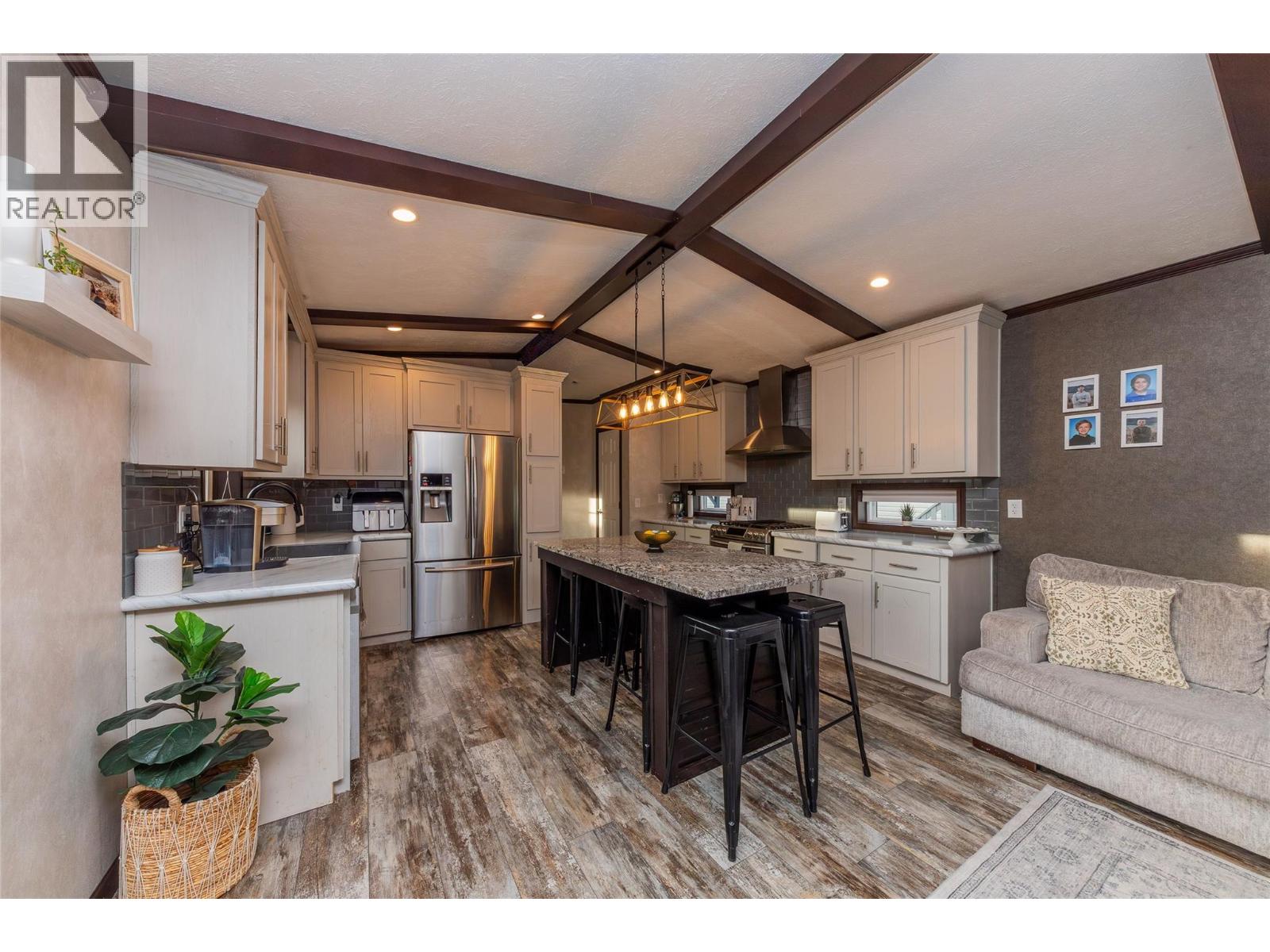 #103 5005 River Road - 12