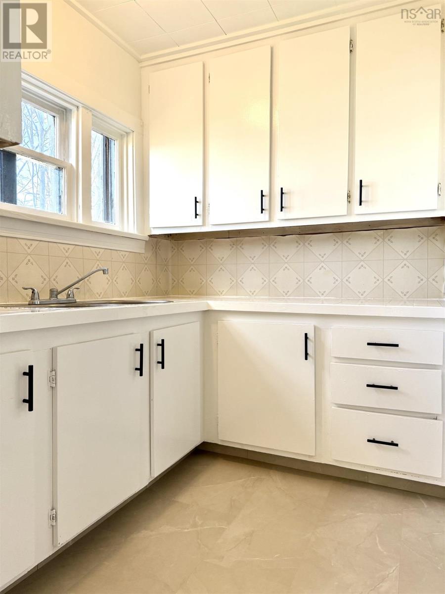 Property 17 of 50 of 190 Church Street