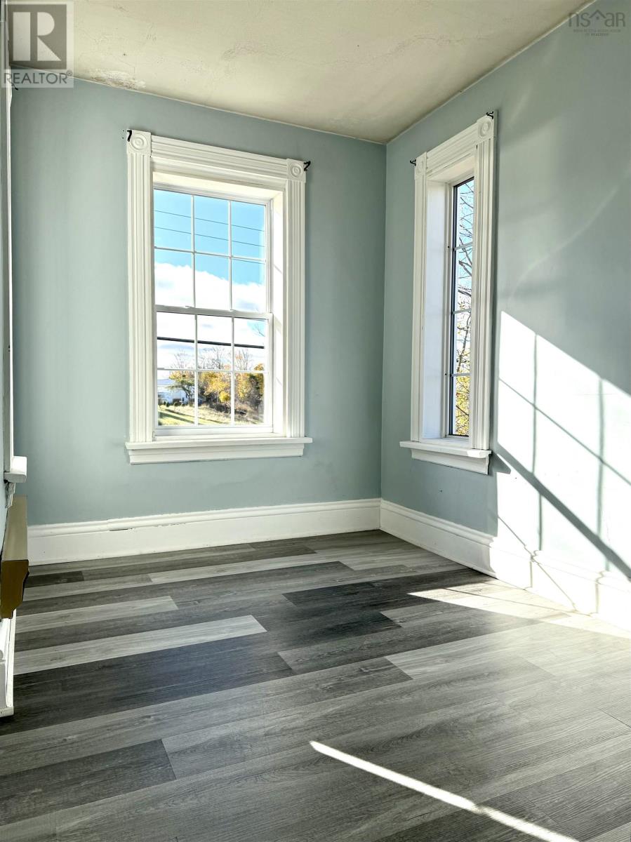 Property 34 of 50 of 190 Church Street