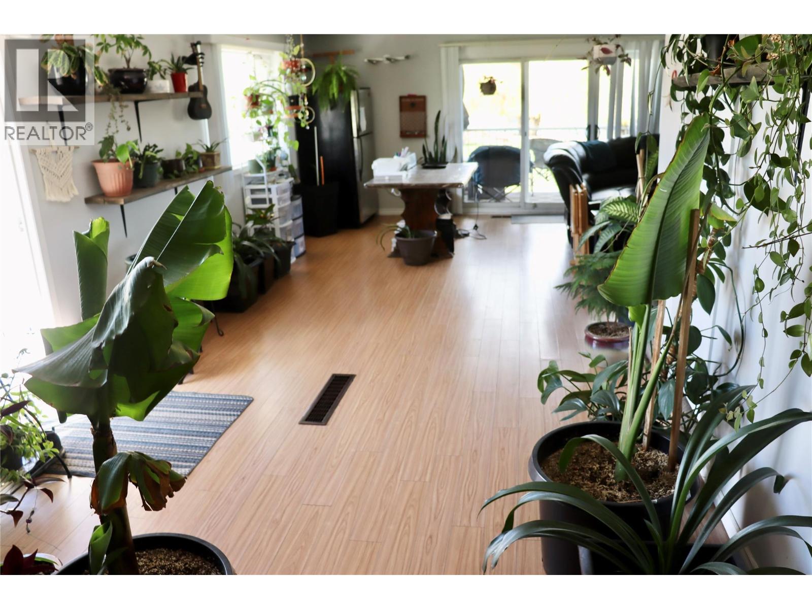 7792 Lochdale Road, Vernon