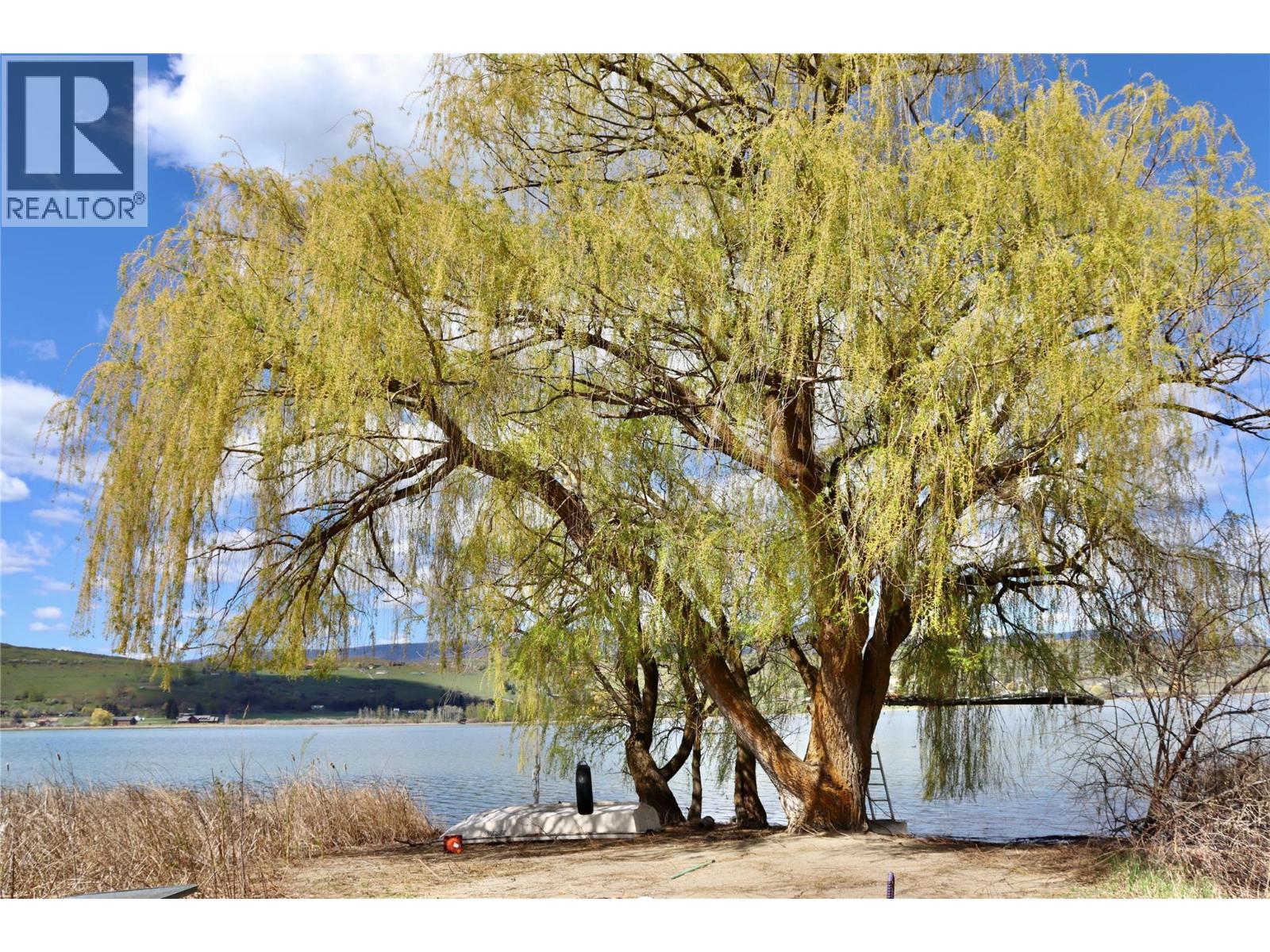 7792 Lochdale Road, Vernon