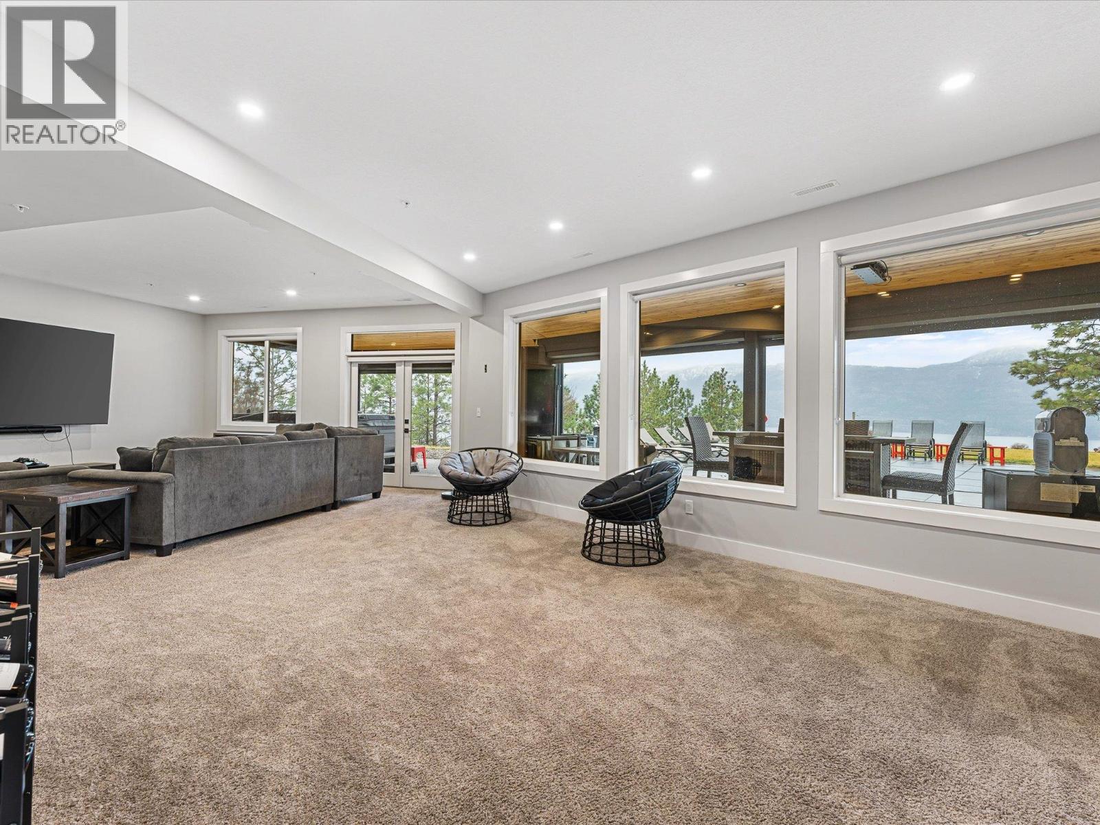 14405 Moberly Road, Lake Country