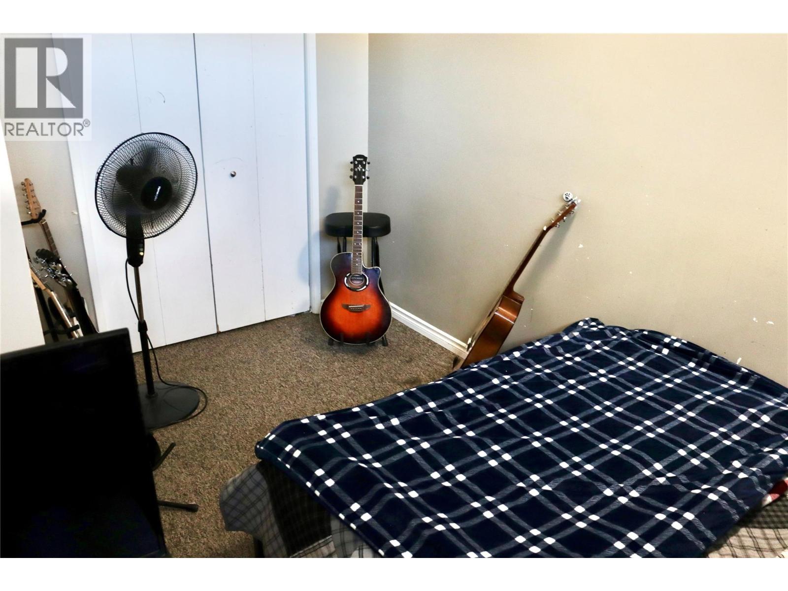 7792 Lochdale Road, Vernon