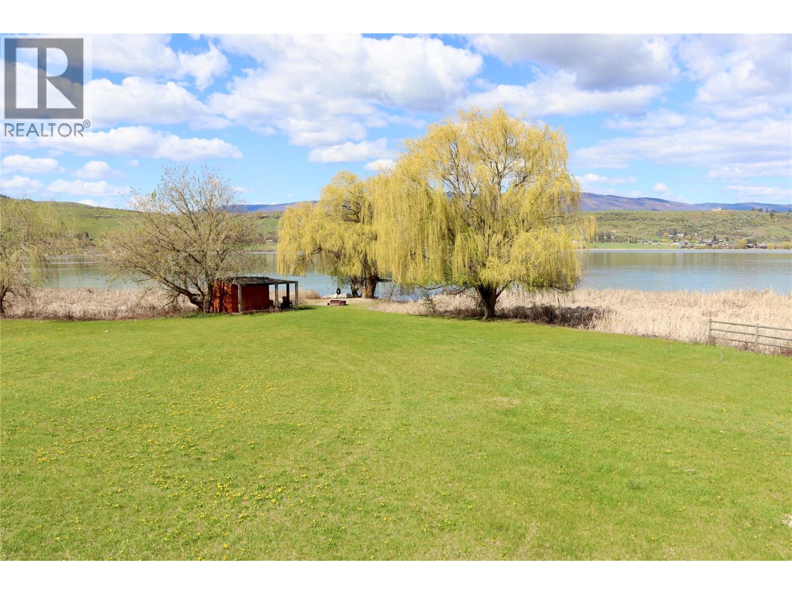 7792 Lochdale Road, Vernon