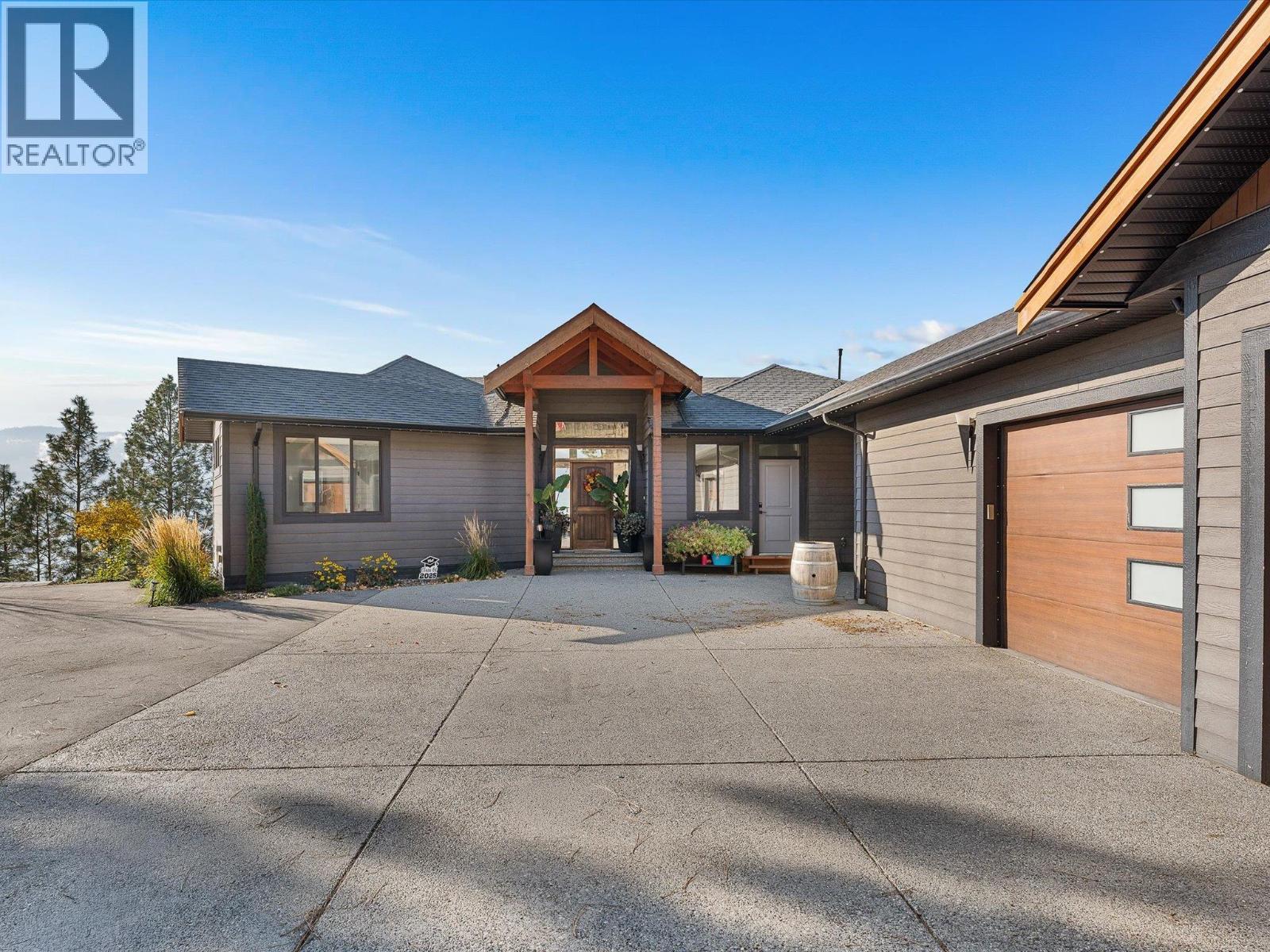 14405 Moberly Road, Lake Country