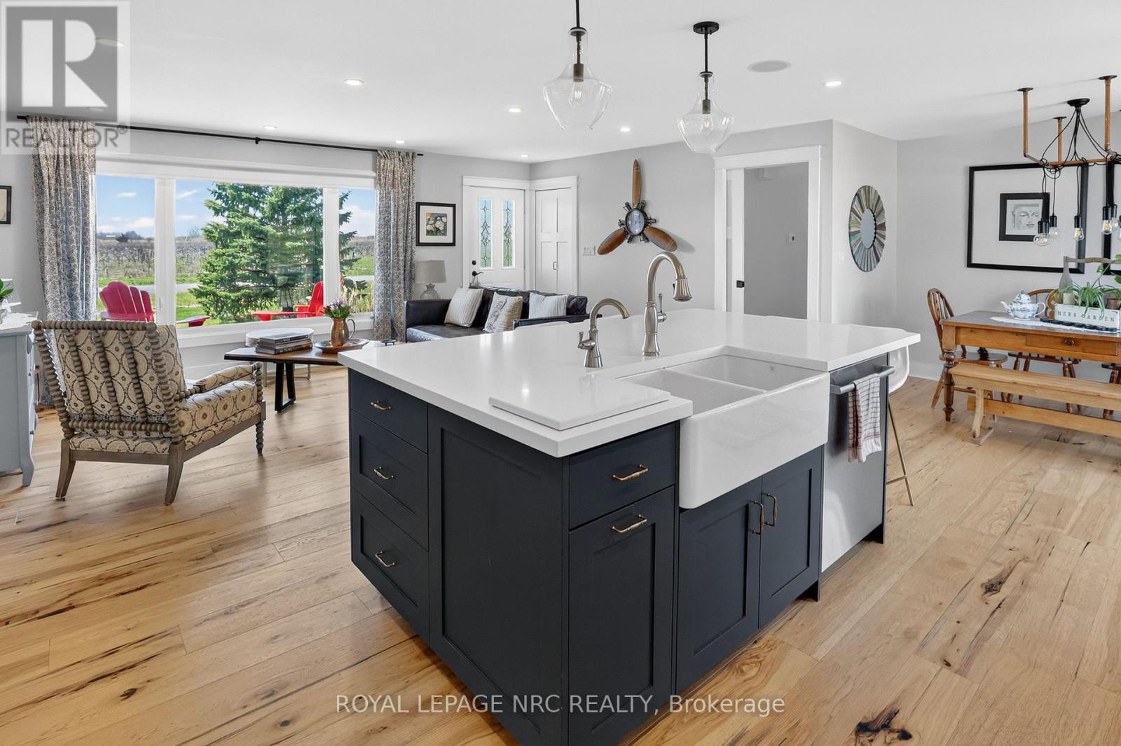 ENJOY VIEWS OF THE SUNSETS FROM THE KITCHEN SINK!