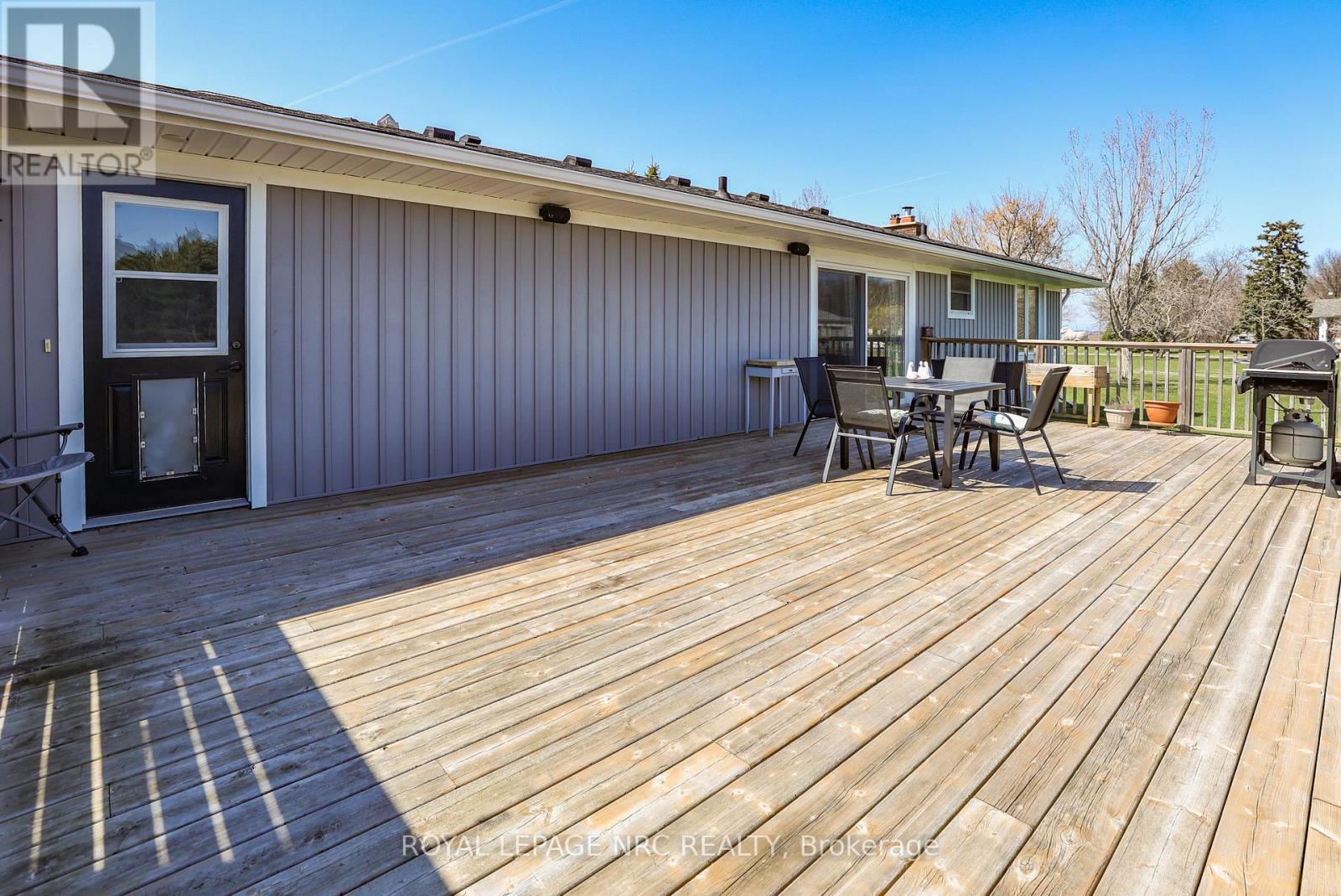 ACCESS FROM THE DINING AREA AND THE MUDROOM/LAUNDR