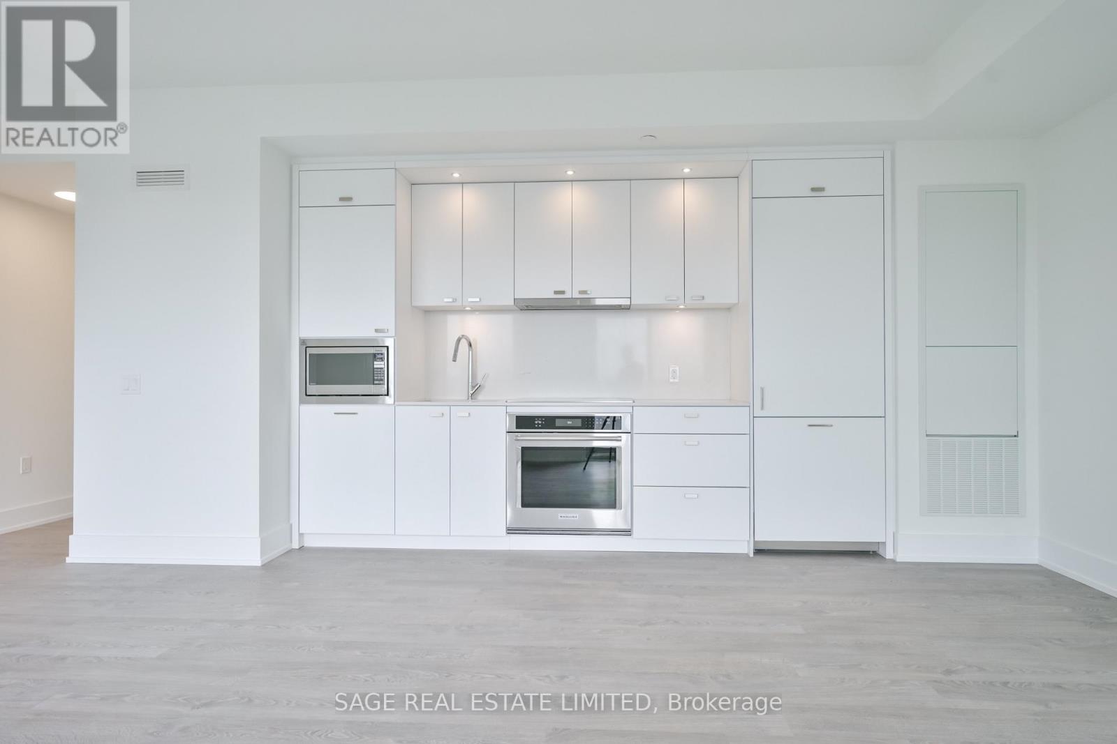 342 - 858 DUPONT STREET