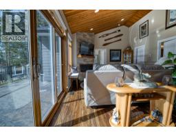 3779 Emerald Crescent, Lac La Hache, BC V0K1T1 Photo 7