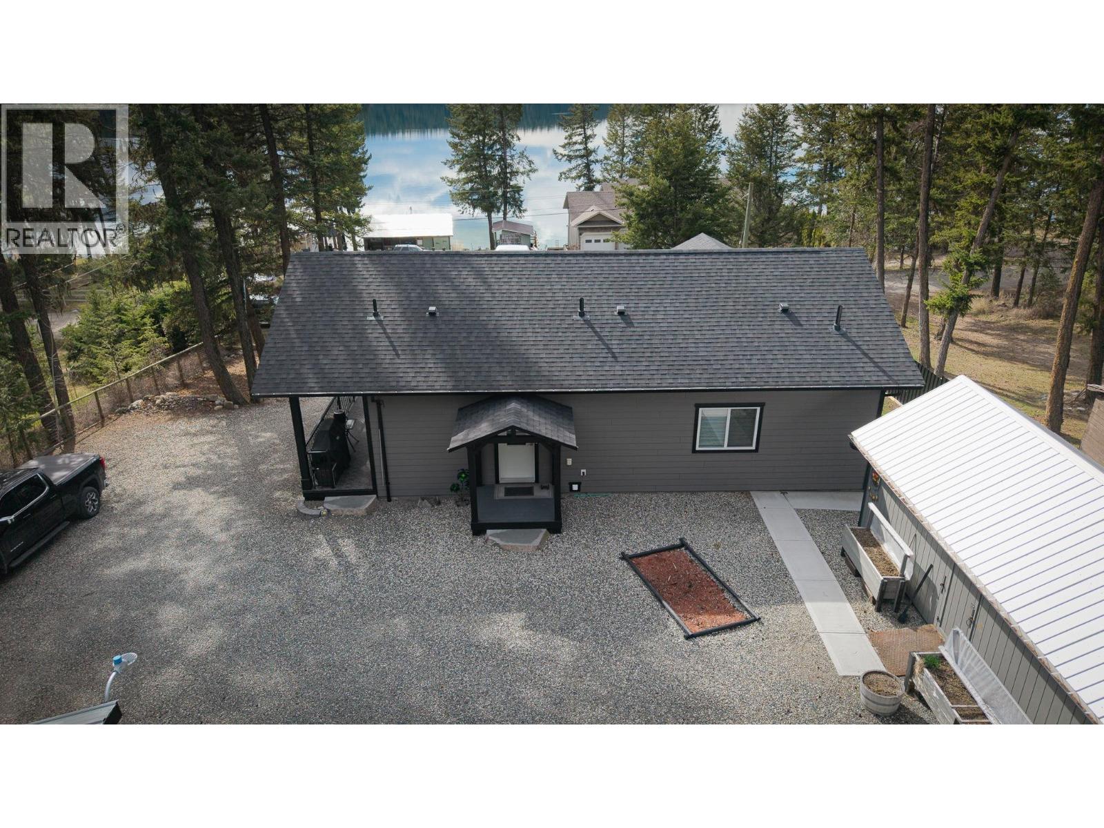 3779 EMERALD CRESCENT - 24