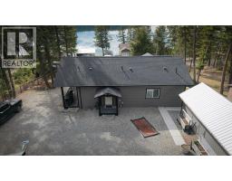 3779 Emerald Crescent, Lac La Hache, BC V0K1T1 Photo 24