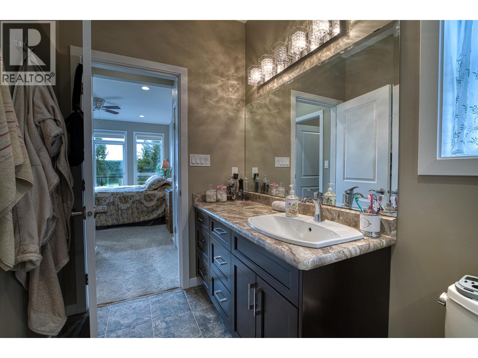 3779 EMERALD CRESCENT - 12