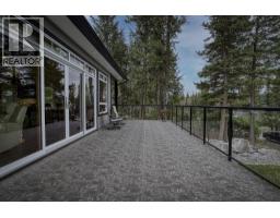3779 Emerald Crescent, Lac La Hache, BC V0K1T1 Photo 18