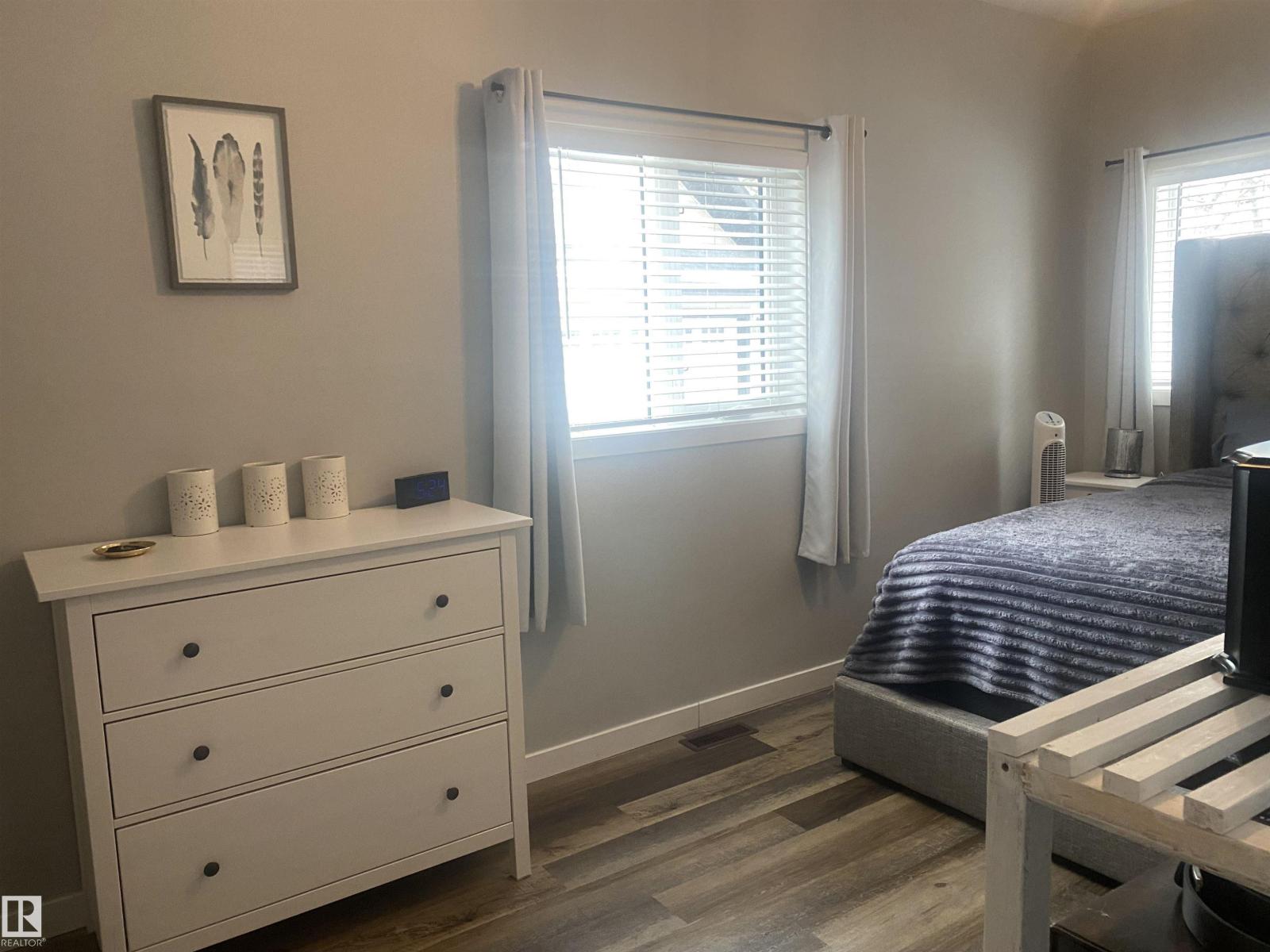 633 LAKESIDE PT, Rural Parkland County