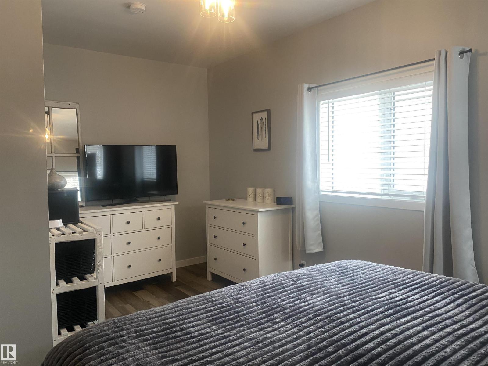 633 LAKESIDE PT, Rural Parkland County