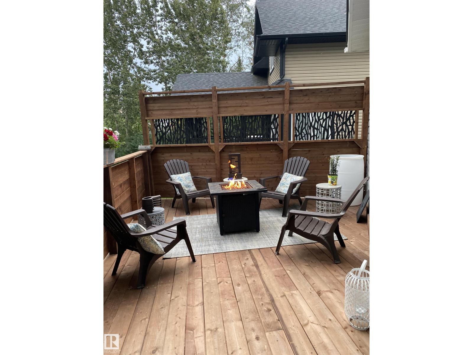 633 LAKESIDE PT, Rural Parkland County