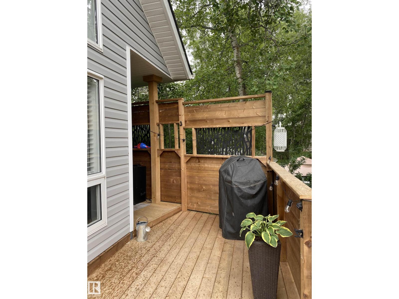 633 LAKESIDE PT, Rural Parkland County