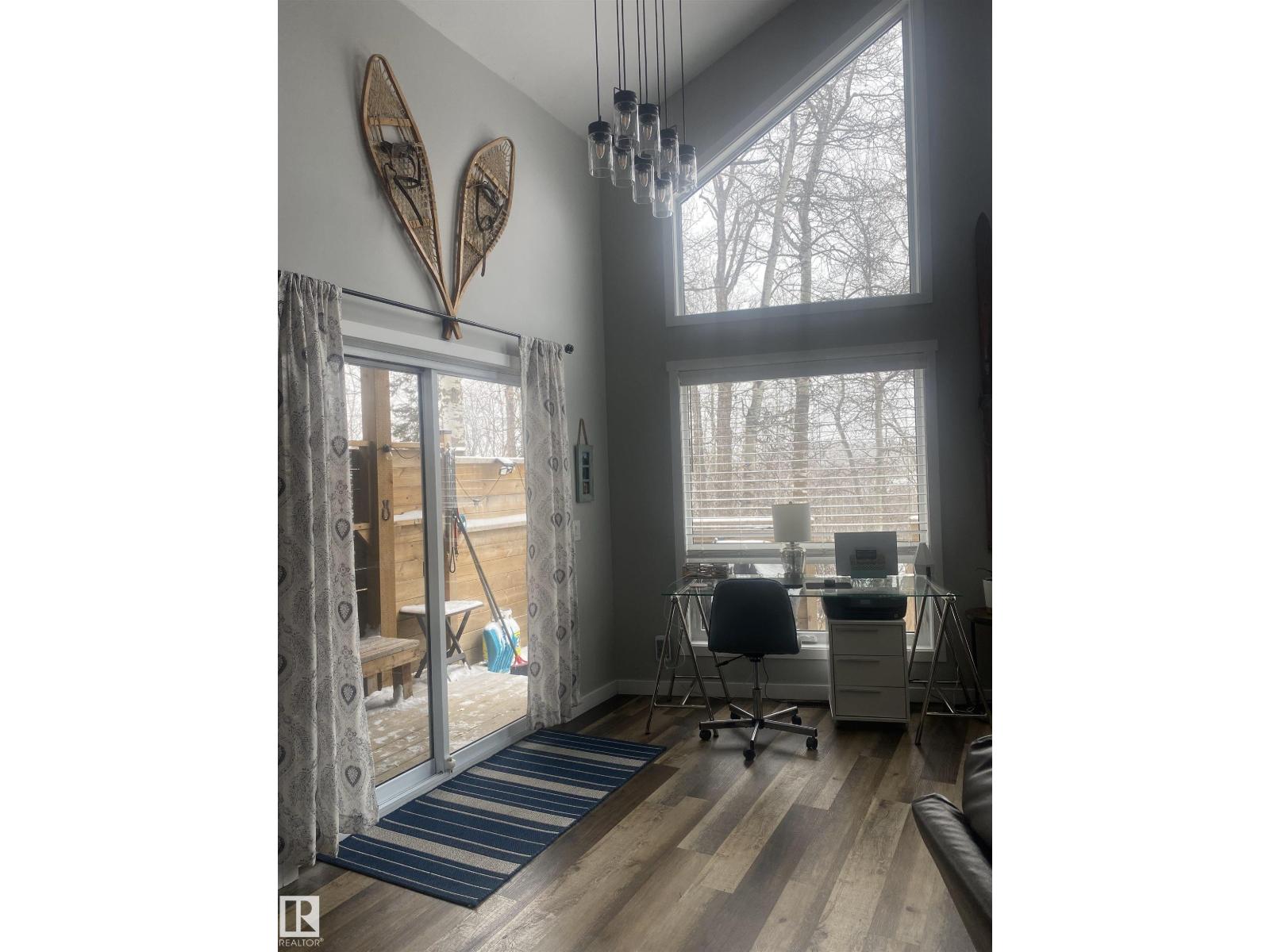 633 LAKESIDE PT, Rural Parkland County