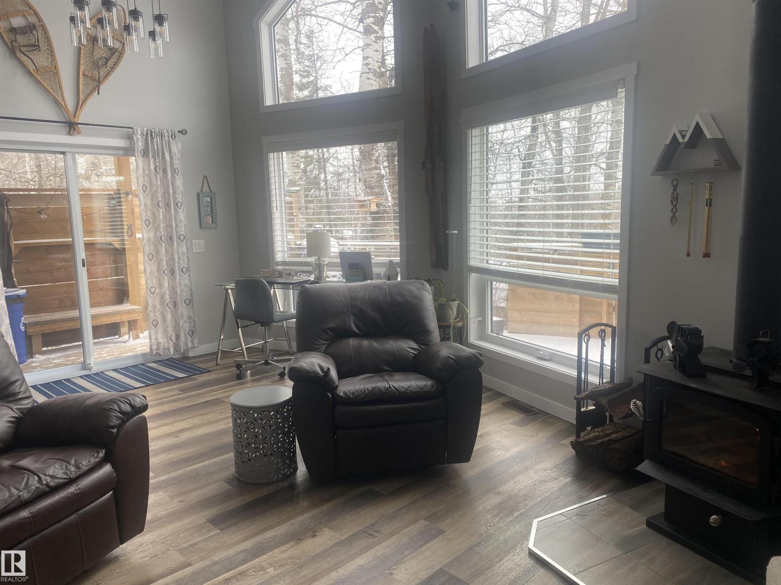 633 LAKESIDE PT, Rural Parkland County