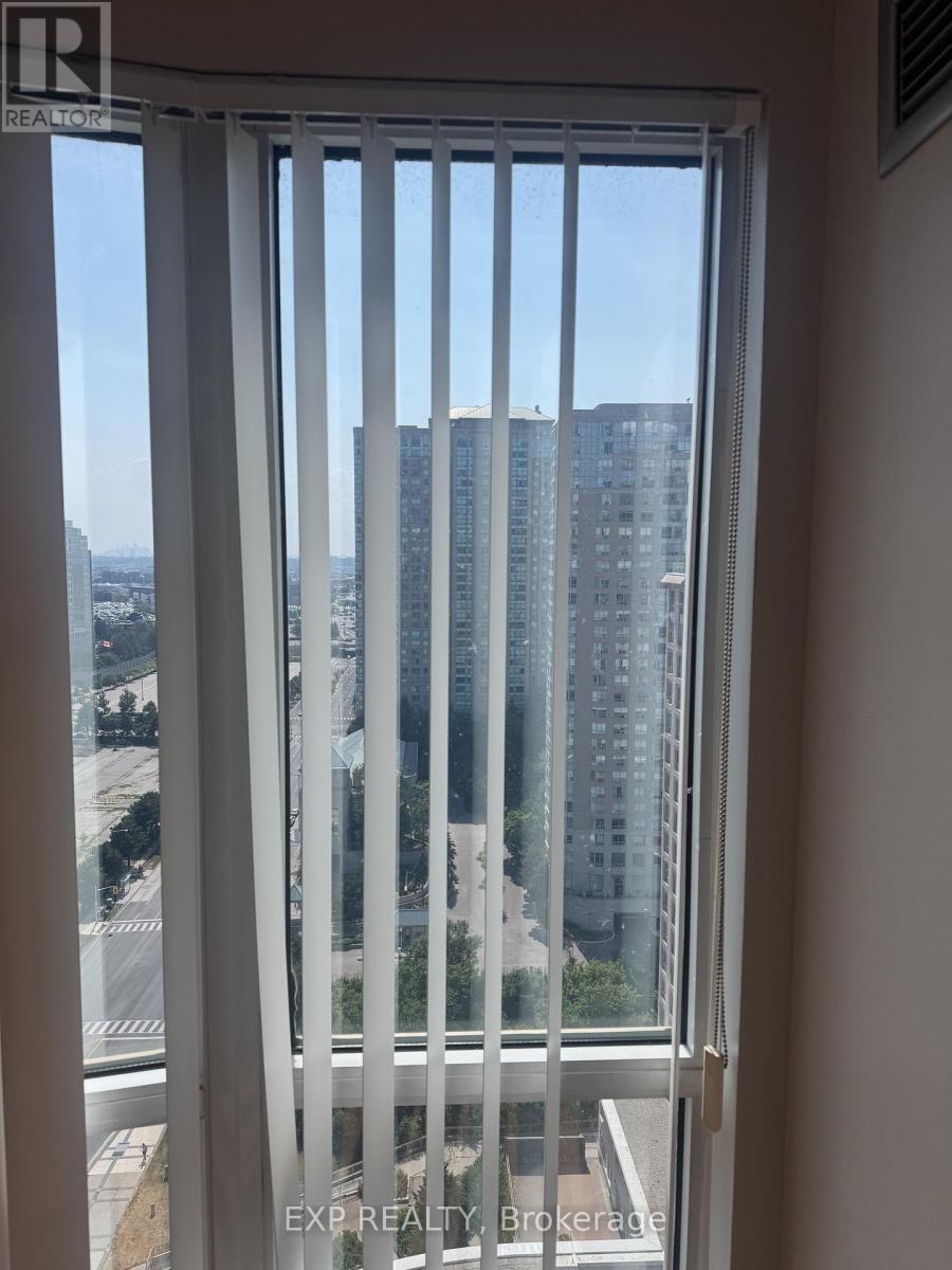 #PH207 8 LEE CENTRE DRIVE - 17