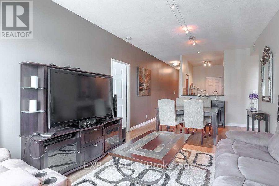 #PH207 8 LEE CENTRE DRIVE - 9