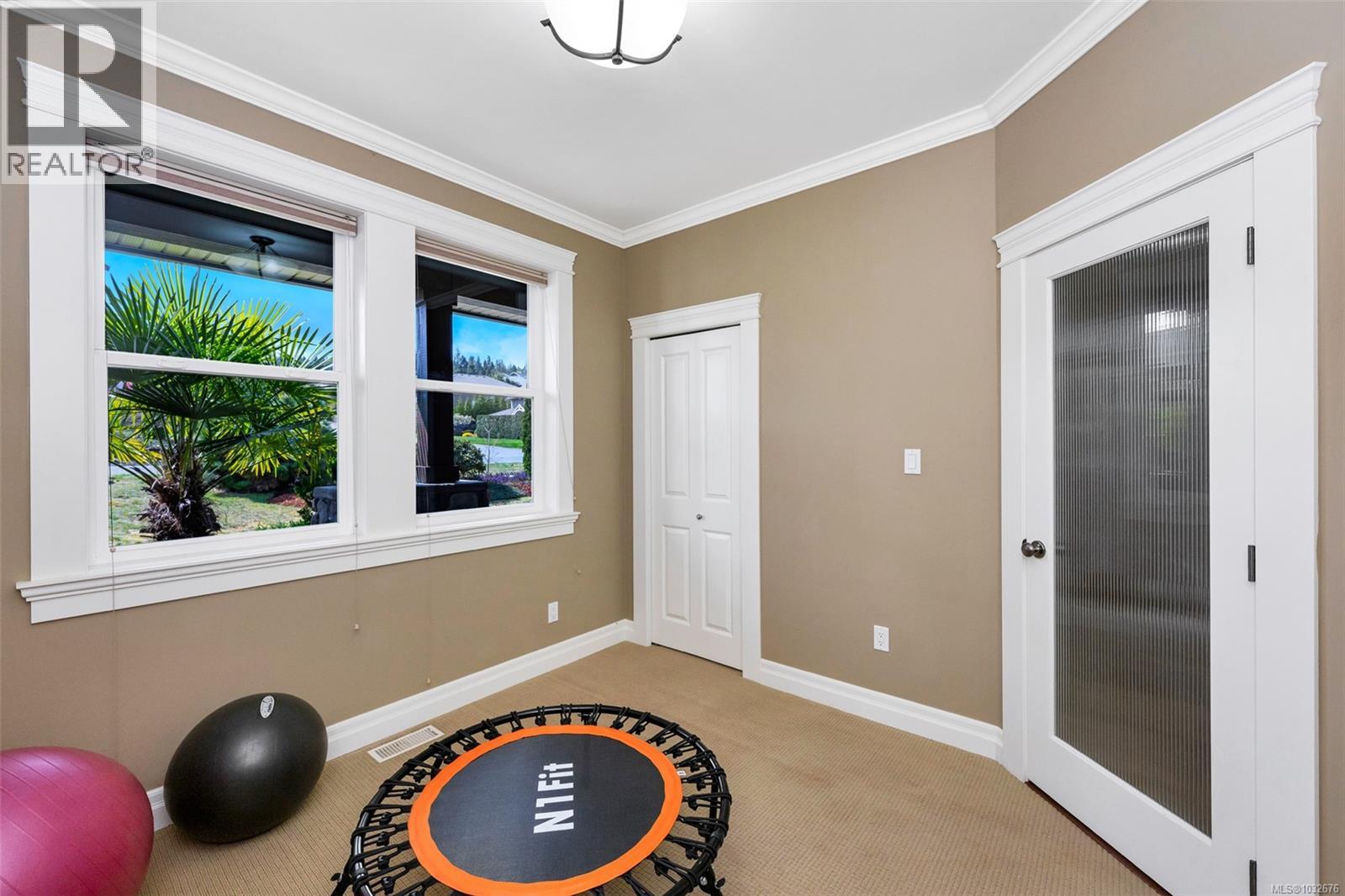 625 Sentinel Dr - 25