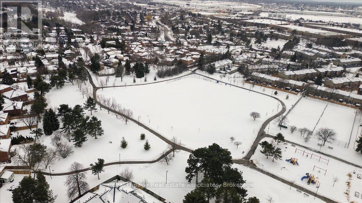 Aerial of Meadow Green Park