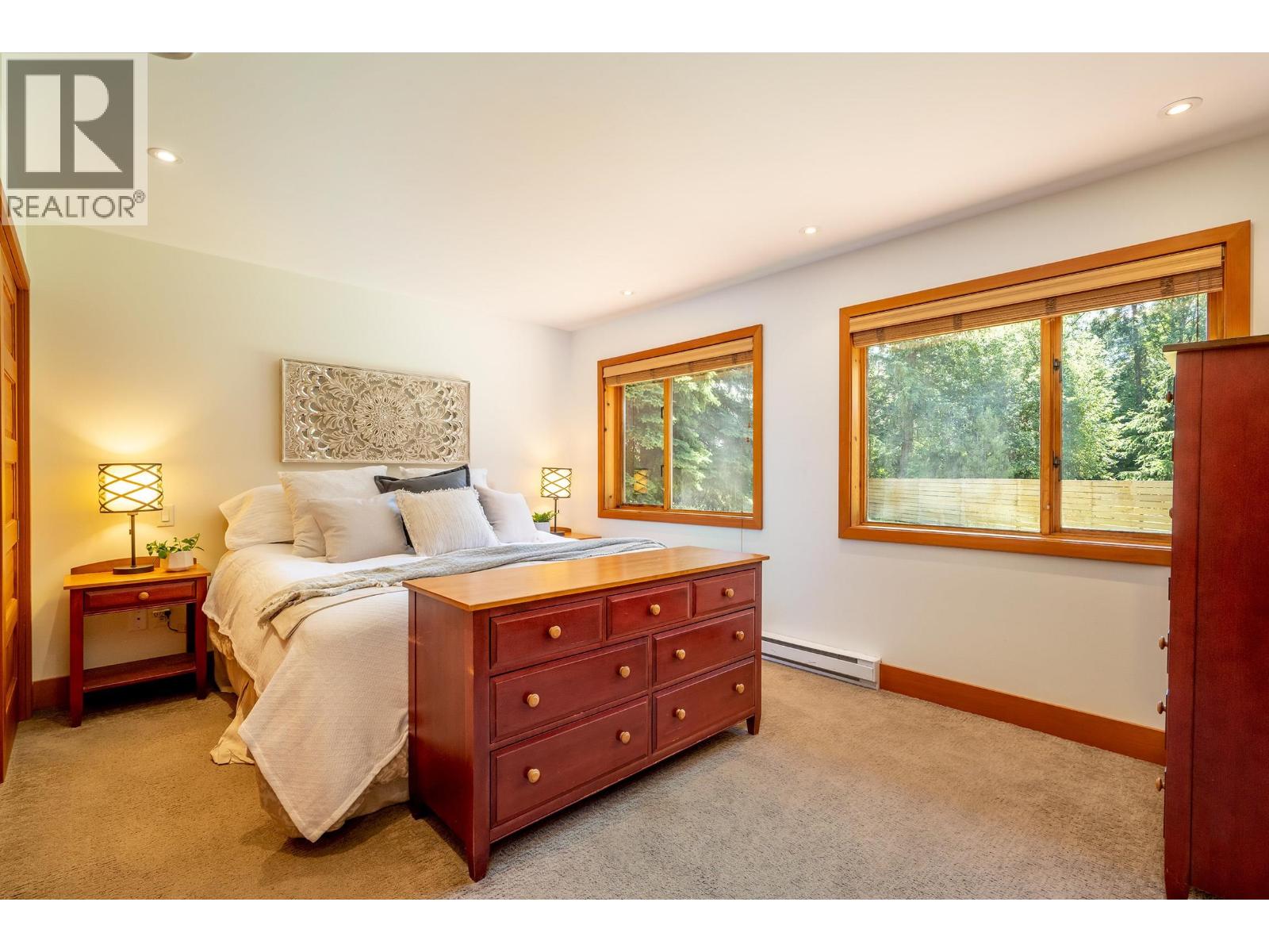 6444 TOAD HOLLOW, Whistler