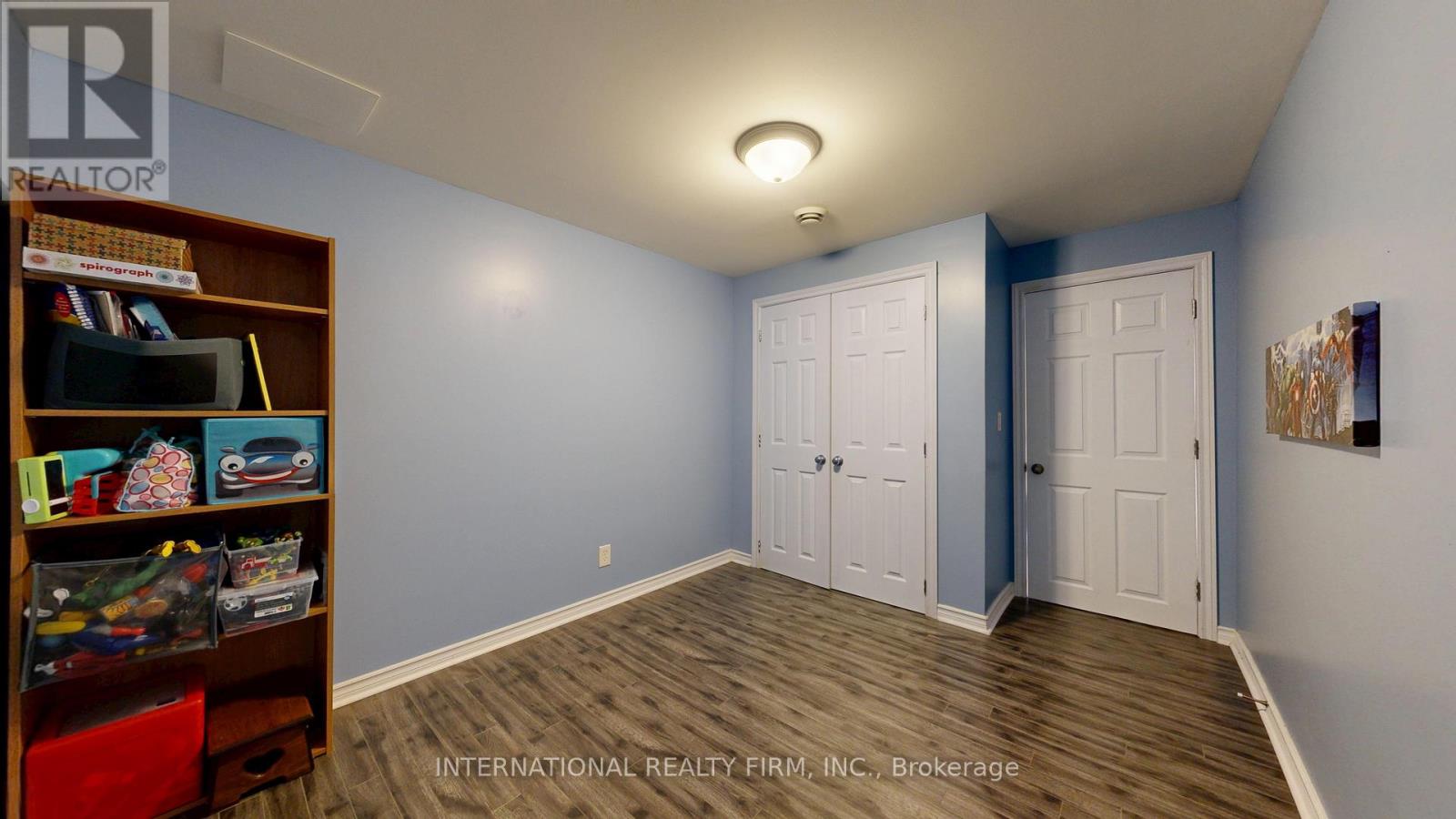 438 STIRLING WAY - 19