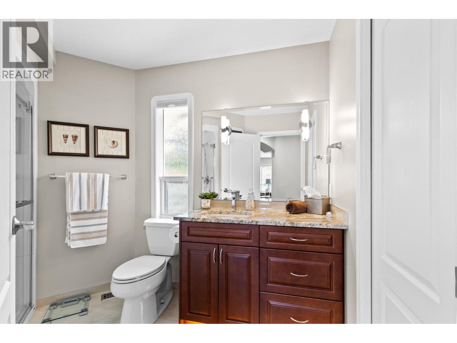 6130 Lipsett Avenue, Peachland