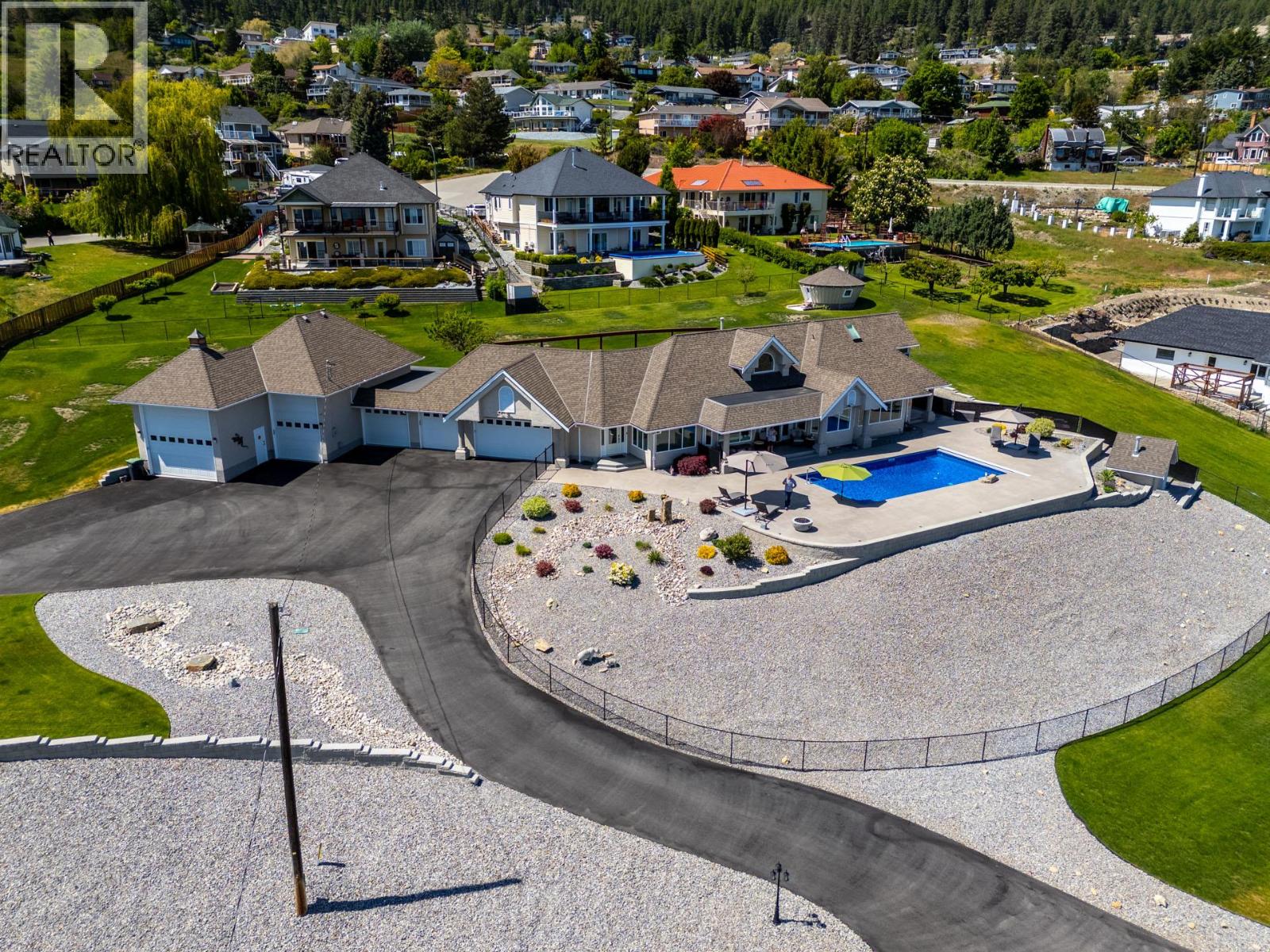 6130 Lipsett Avenue, Peachland