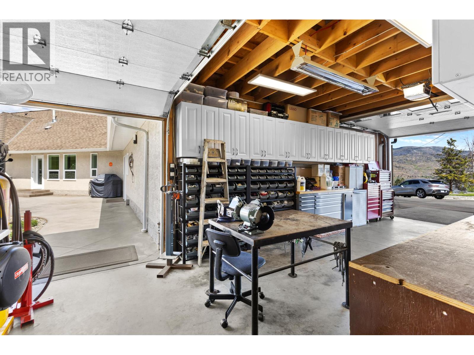 6130 Lipsett Avenue, Peachland