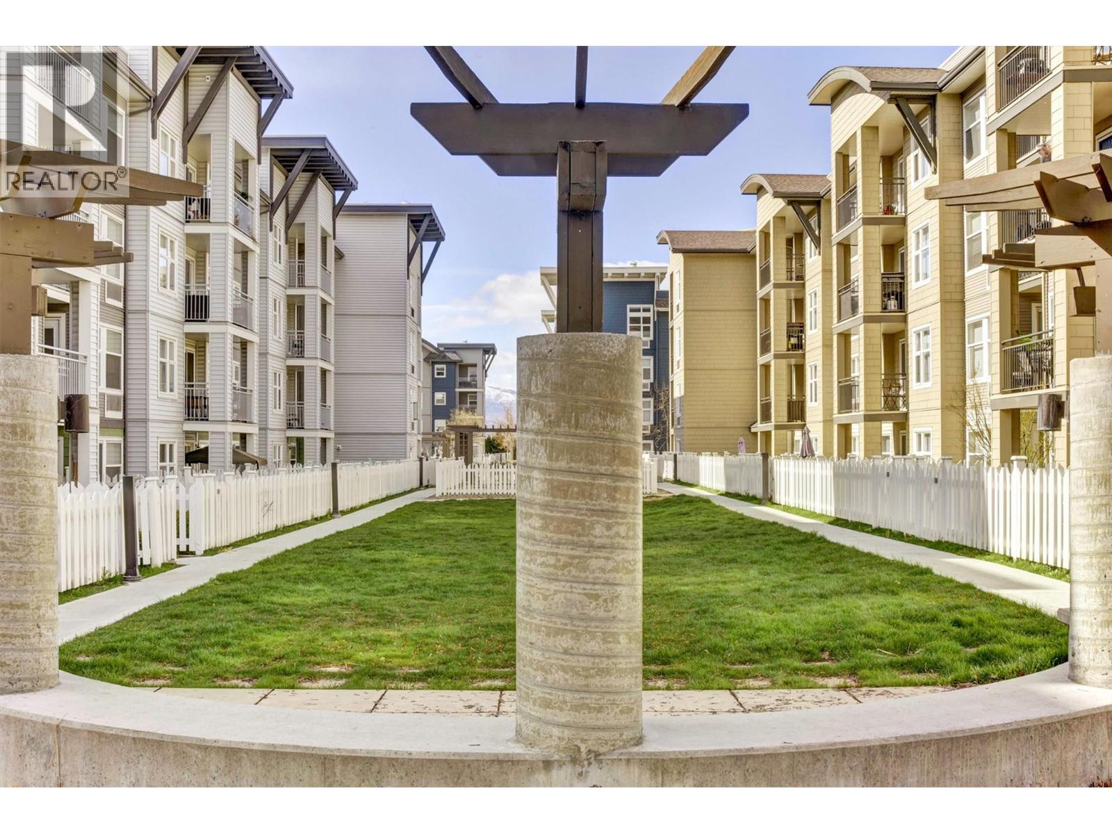 #304 571 Yates Road Unit# 304 - 31