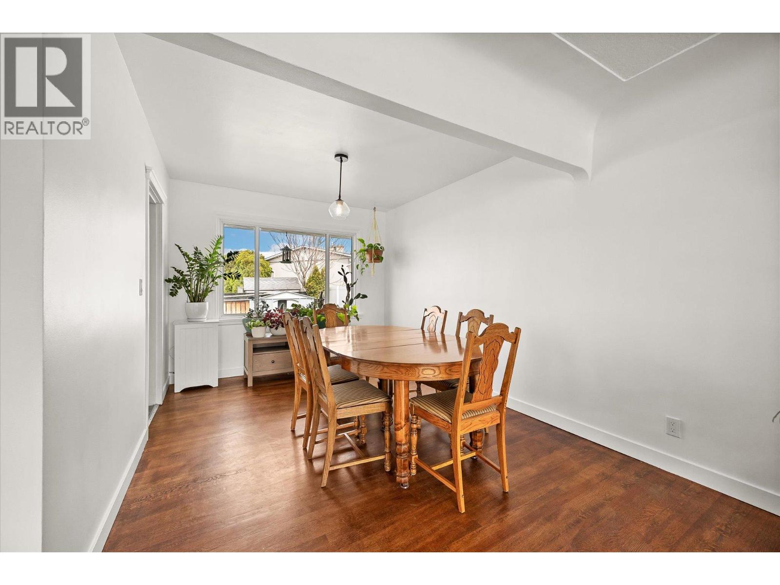 1614 Bernard Avenue, Kelowna